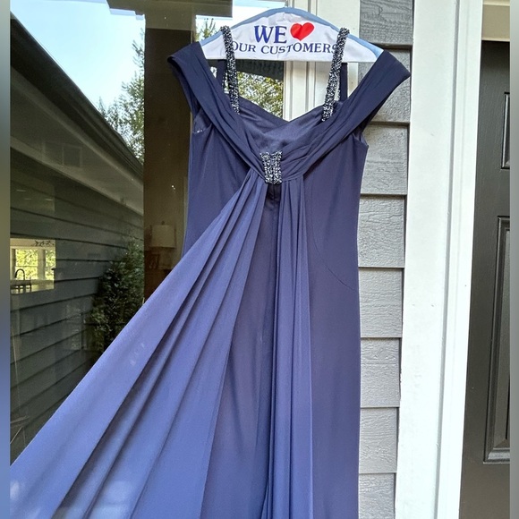 Cameron Blake Navy Evening Gown - Picture 10 of 10